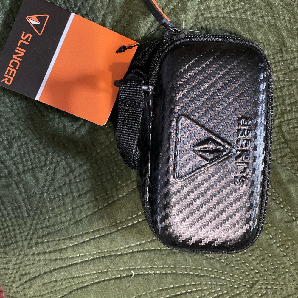 Slinger Black Carbon Fiber Case